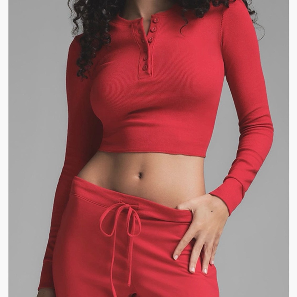 SKIMS long sleeve cropped Henley
